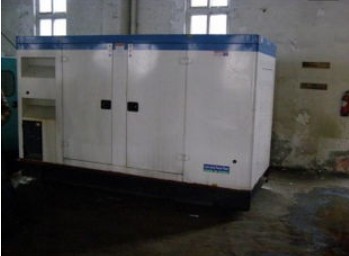 芮城康明斯150kw大型柴油二手发电机组